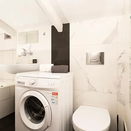 Daire Stylish 3city In By Renters